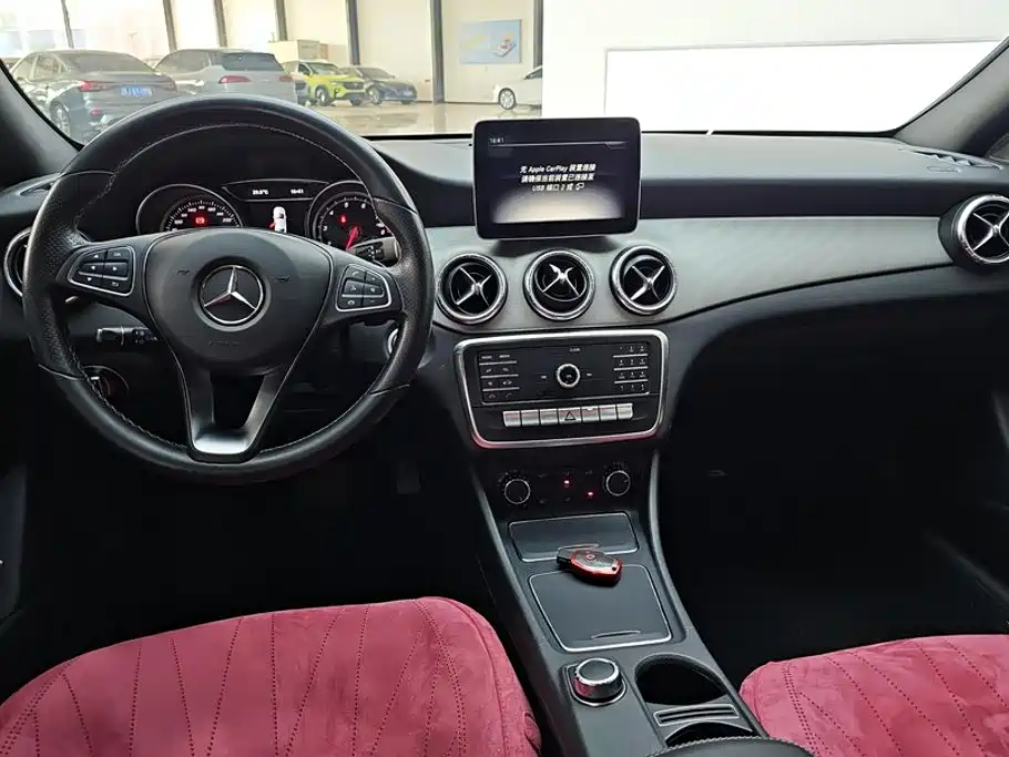 Mercedes-Benz CLA (Import) — миниатюра 12