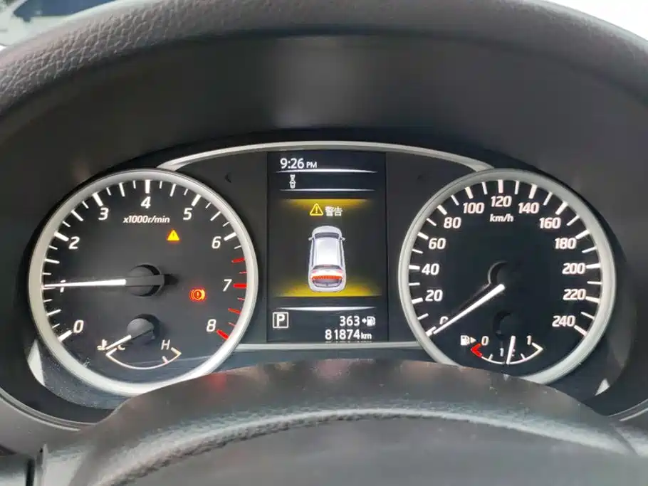 Nissan Tiida — миниатюра 14