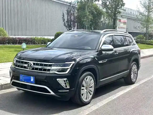 VOLKSWAGEN TOURANG 2022