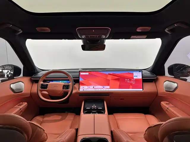 Lynk & Co 900 — миниатюра 9
