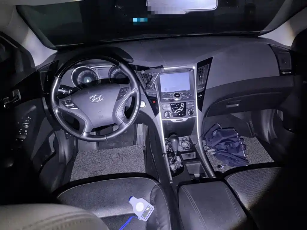 Hyundai Sonata — миниатюра 6