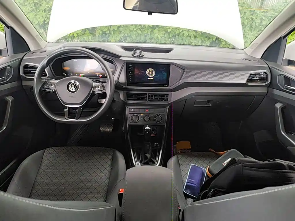 Volkswagen T-Cross — миниатюра 10