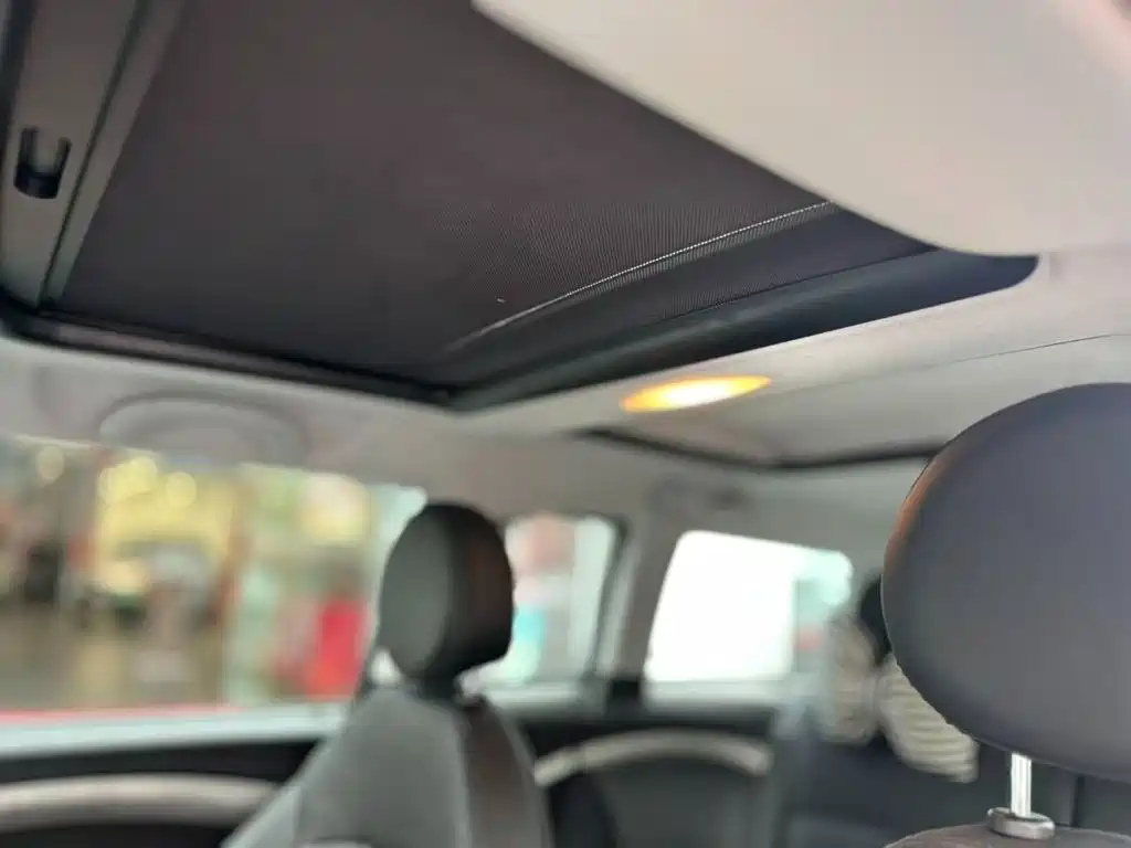 MINI Mini Clubman — миниатюра 10