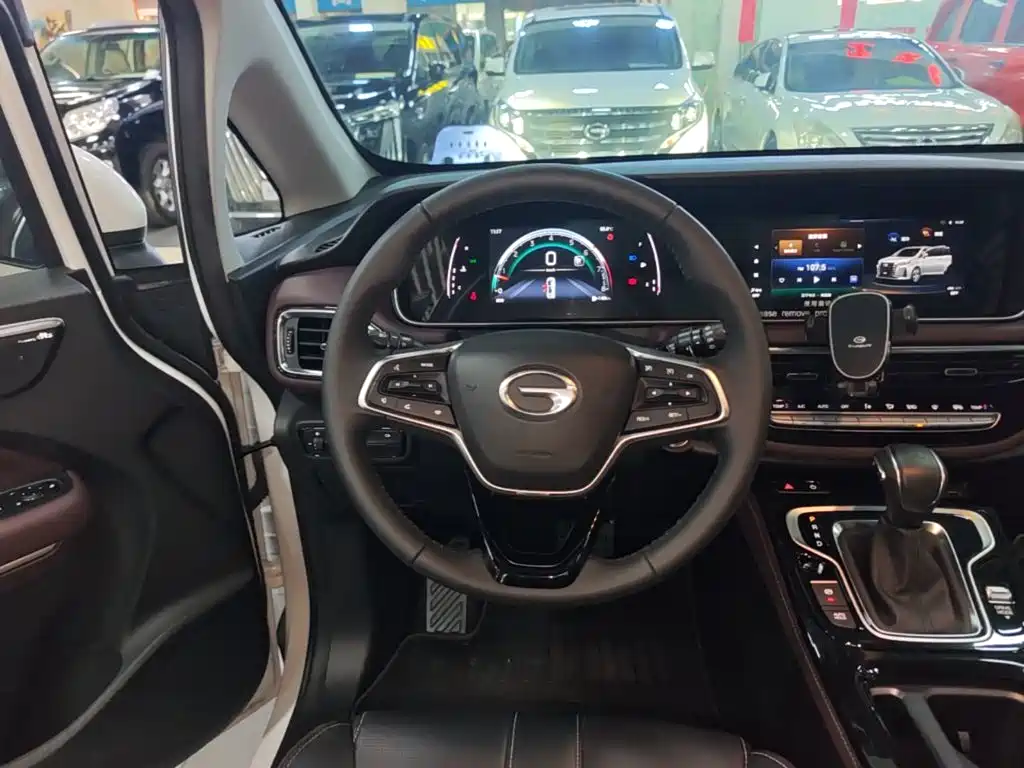 GAC Motor Trumpchi M6 — миниатюра 11