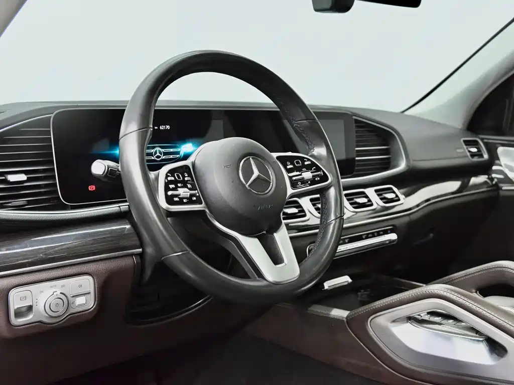 Mercedes-Benz GLE (Import) — миниатюра 17