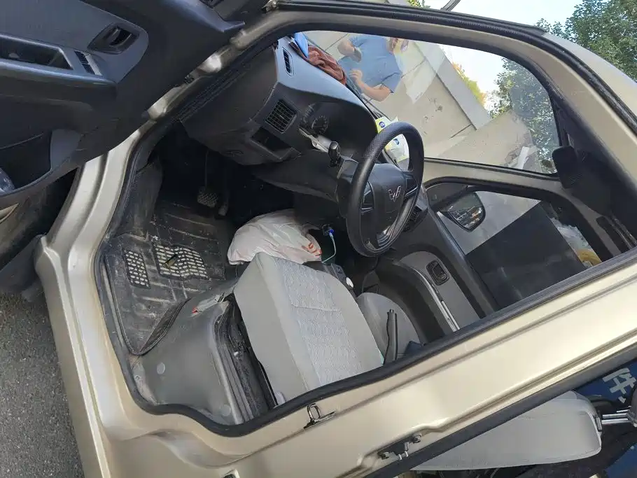 Wuling Rongguang EV — миниатюра 9