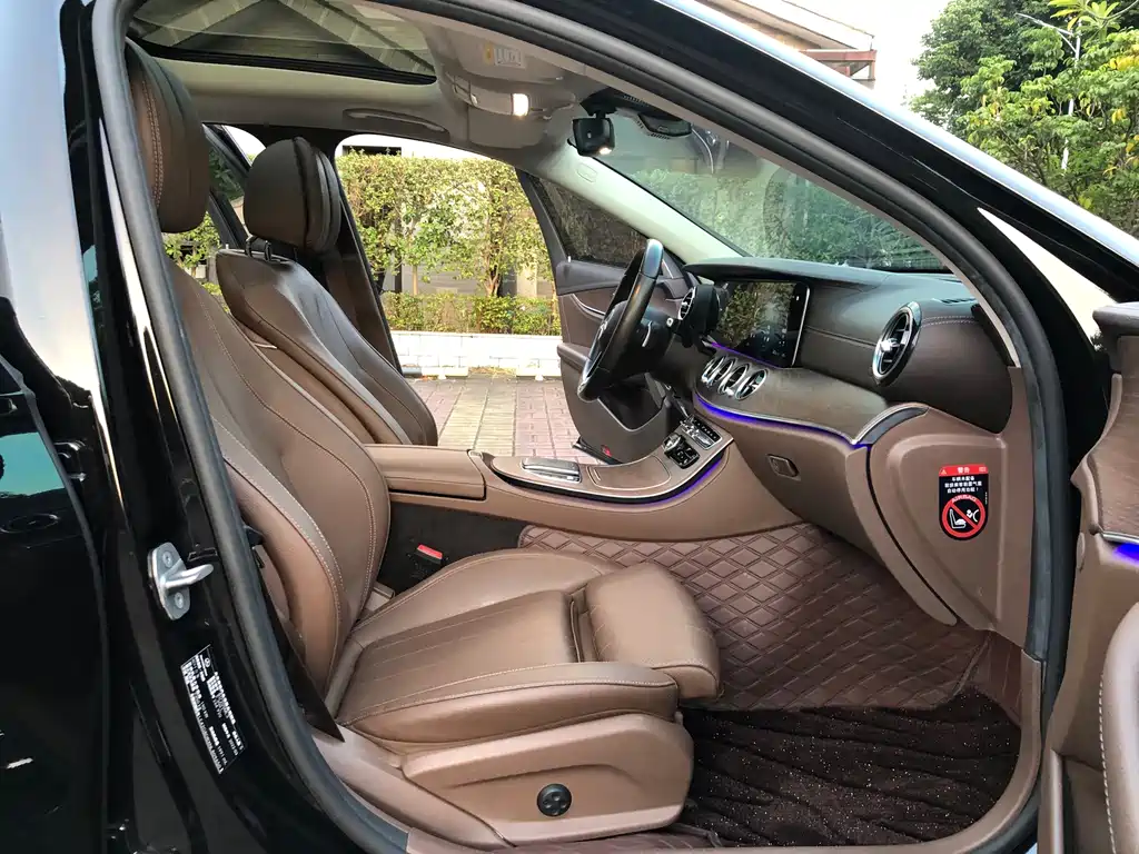 Mercedes-Benz E-Class — миниатюра 15