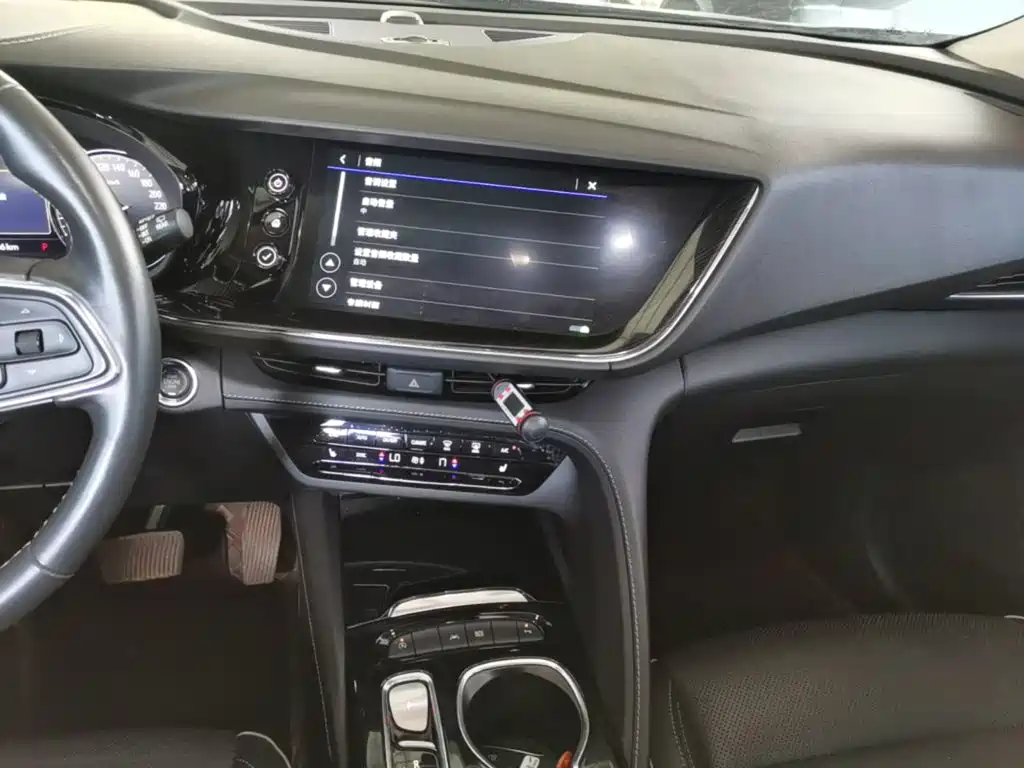 Buick Envision Plus — миниатюра 13