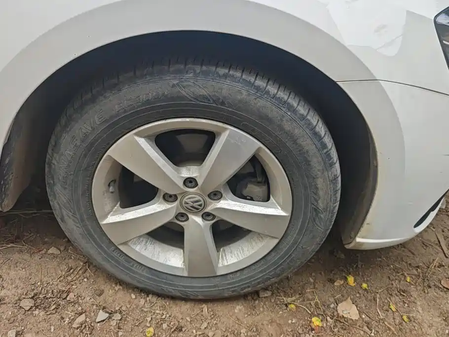 Volkswagen Lavida — миниатюра 6