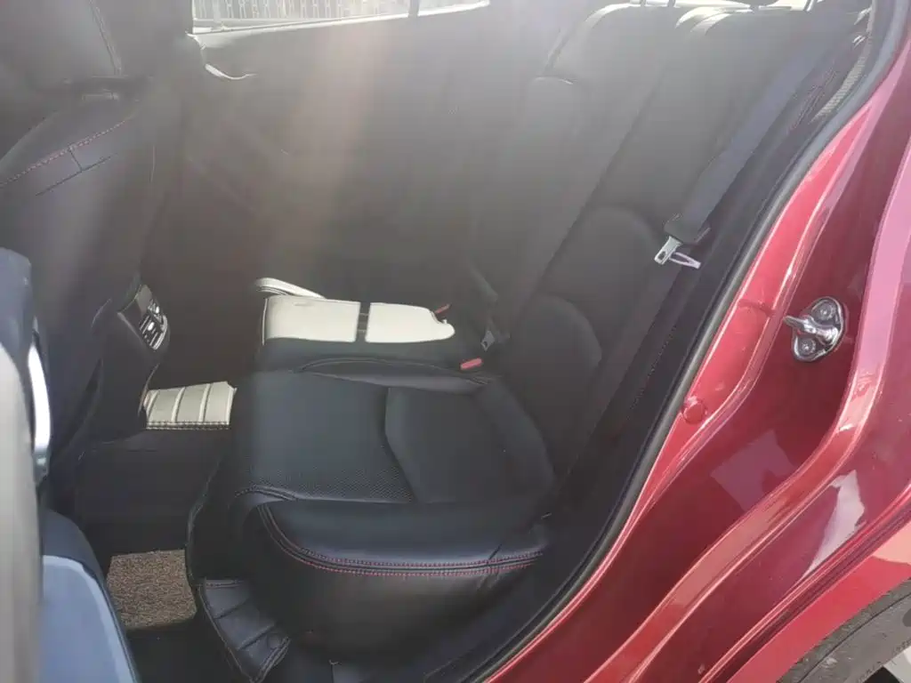 Mazda 3 Axela — миниатюра 17