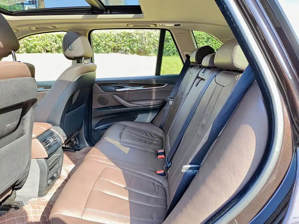 BMW X5 (Import) — миниатюра 8