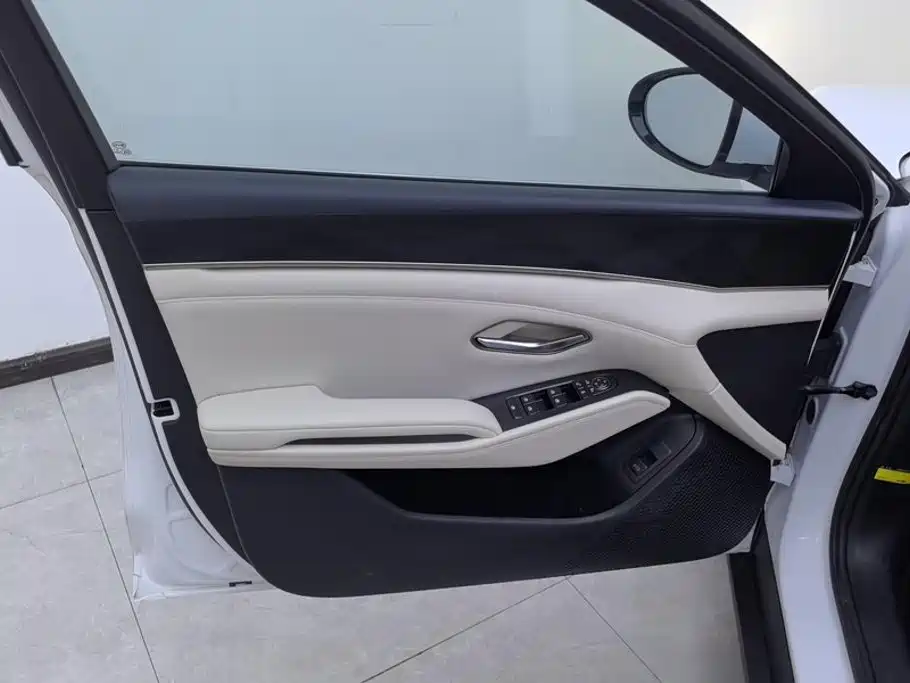 BYD Qin L — миниатюра 7