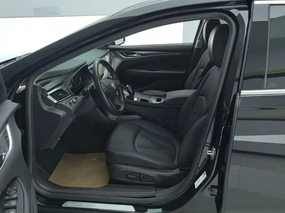 Buick LaCrosse — миниатюра 9