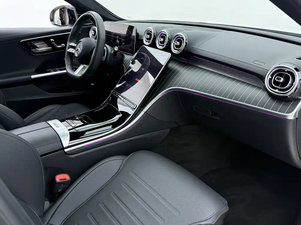 Mercedes-Benz C-Class — миниатюра 16
