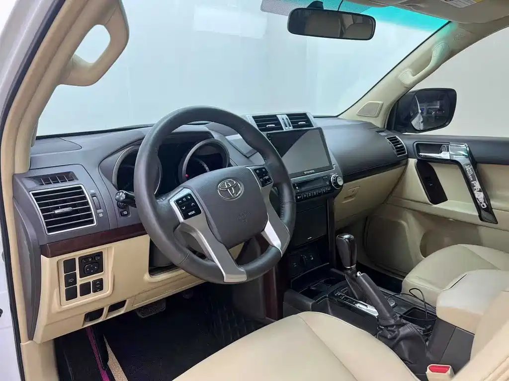 Toyota Prado — миниатюра 9