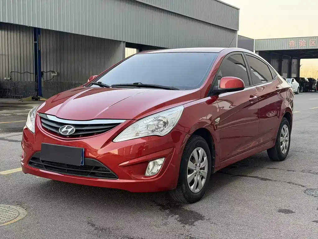 Hyundai Verna 2013