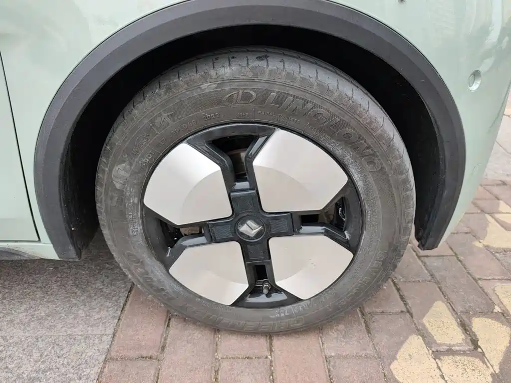 Baojun KiWi EV — миниатюра 24