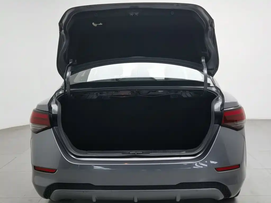 Nissan Sylphy — миниатюра 16
