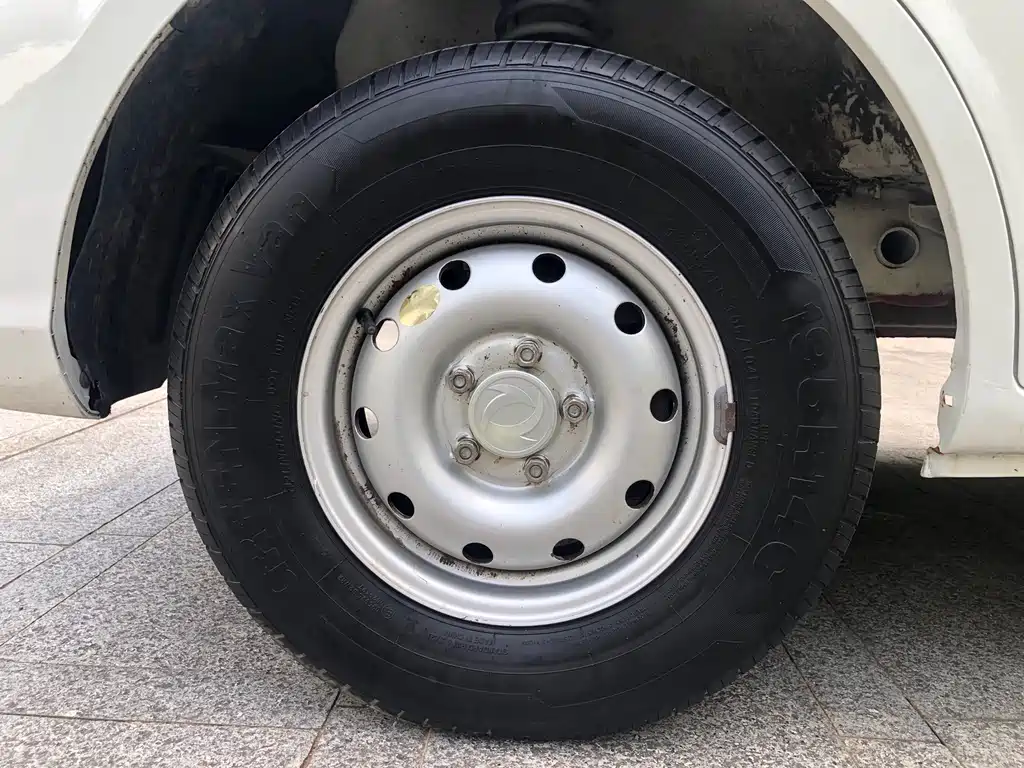 DONGFENG YUFENG EM26