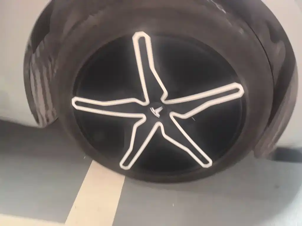 Tesla Model 3 — миниатюра 25