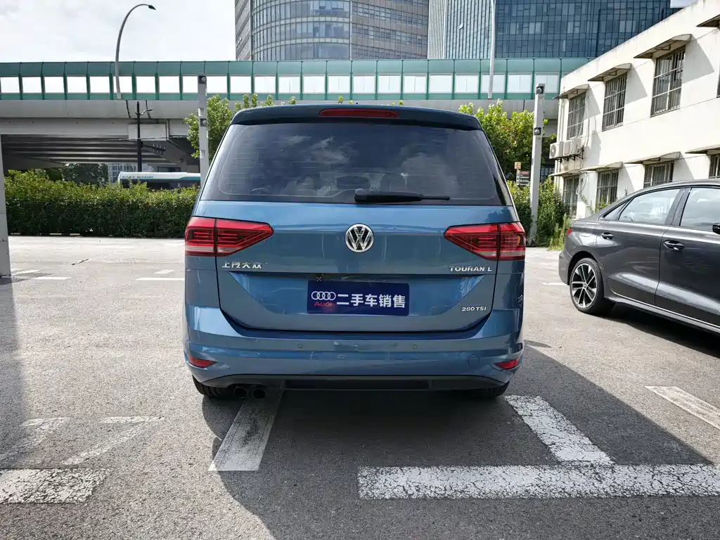Volkswagen Touran — миниатюра 7