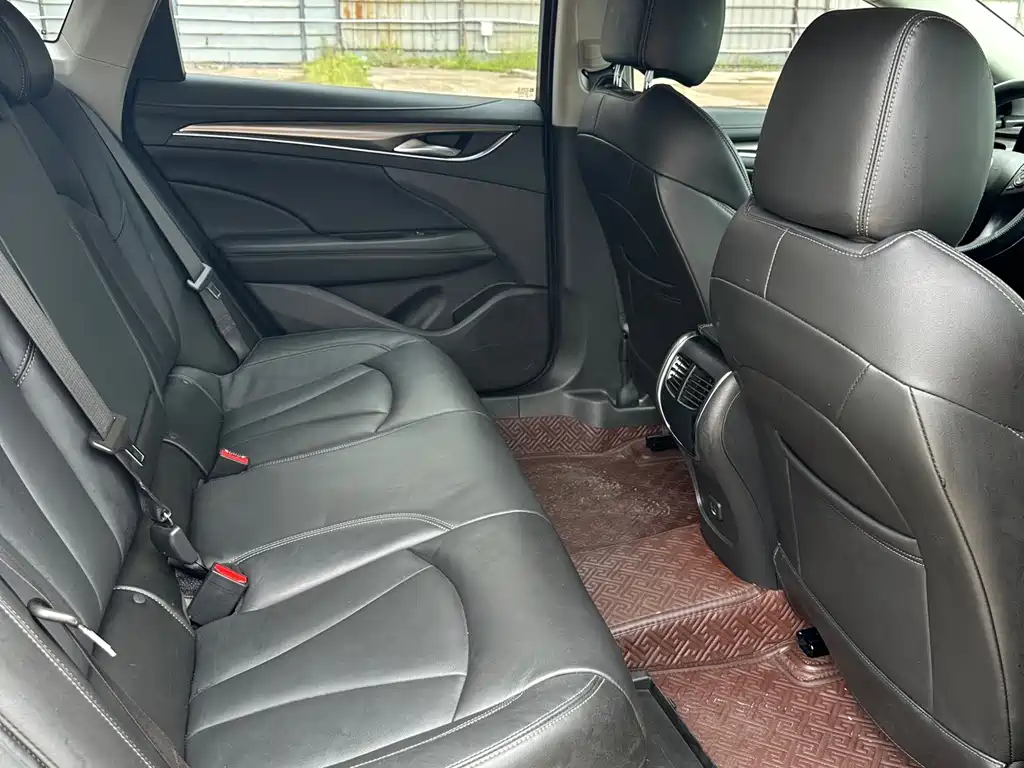Buick LaCrosse — миниатюра 5