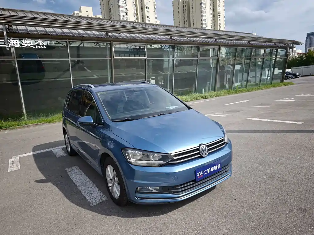 Volkswagen Touran — миниатюра 3