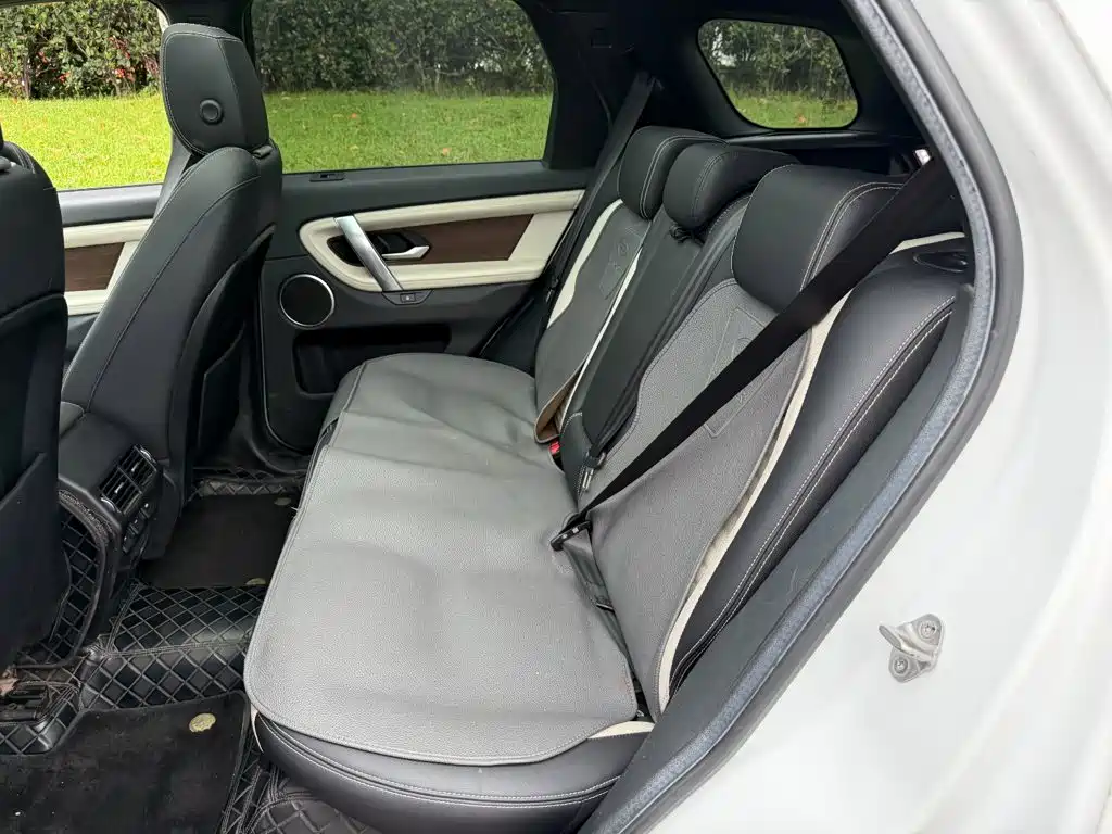 Land Rover Discovery Sport — миниатюра 12