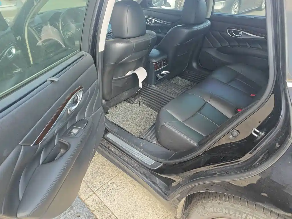 Infiniti Q70 — миниатюра 15