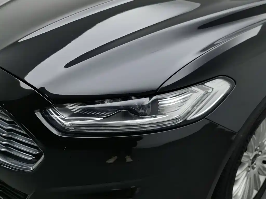 Ford Mondeo — миниатюра 7