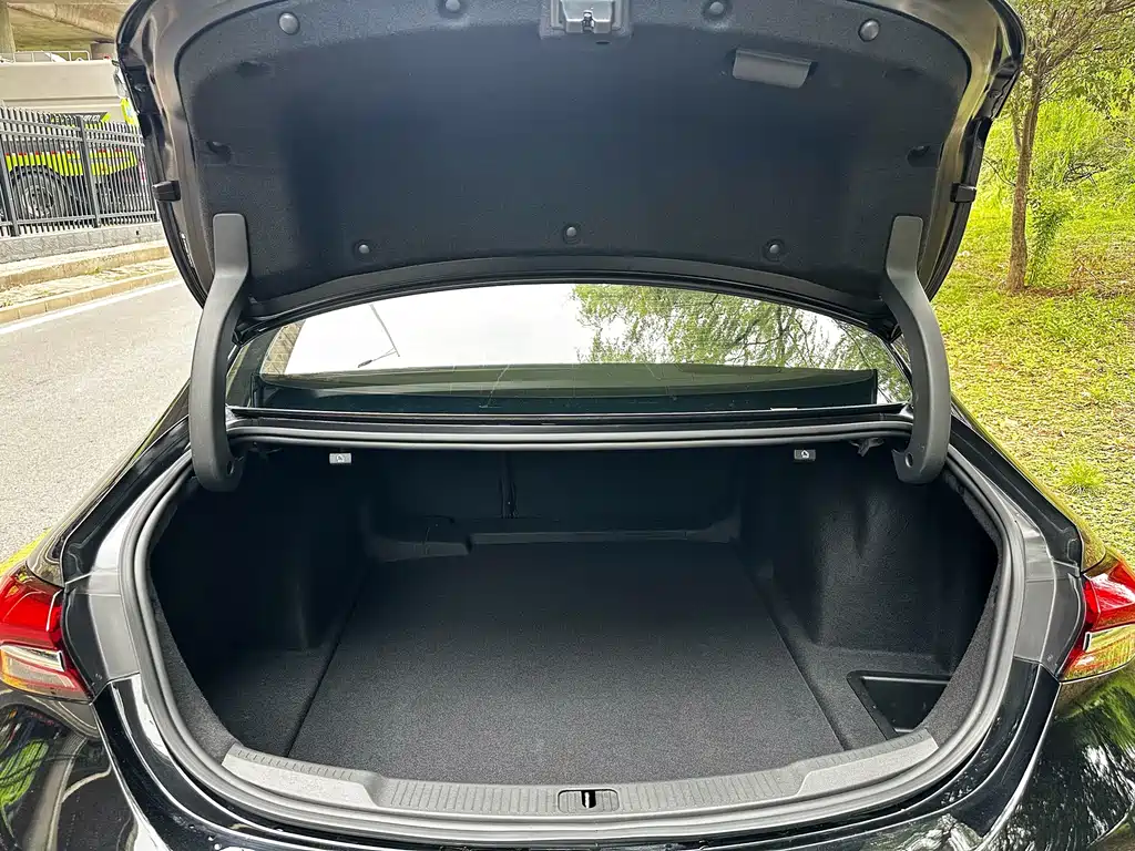 Buick LaCrosse 2022 652T Luxury