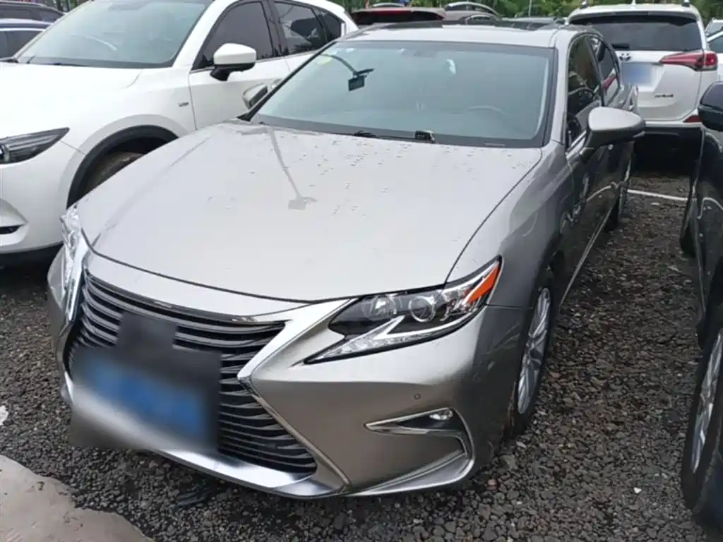 Lexus ES 2017
