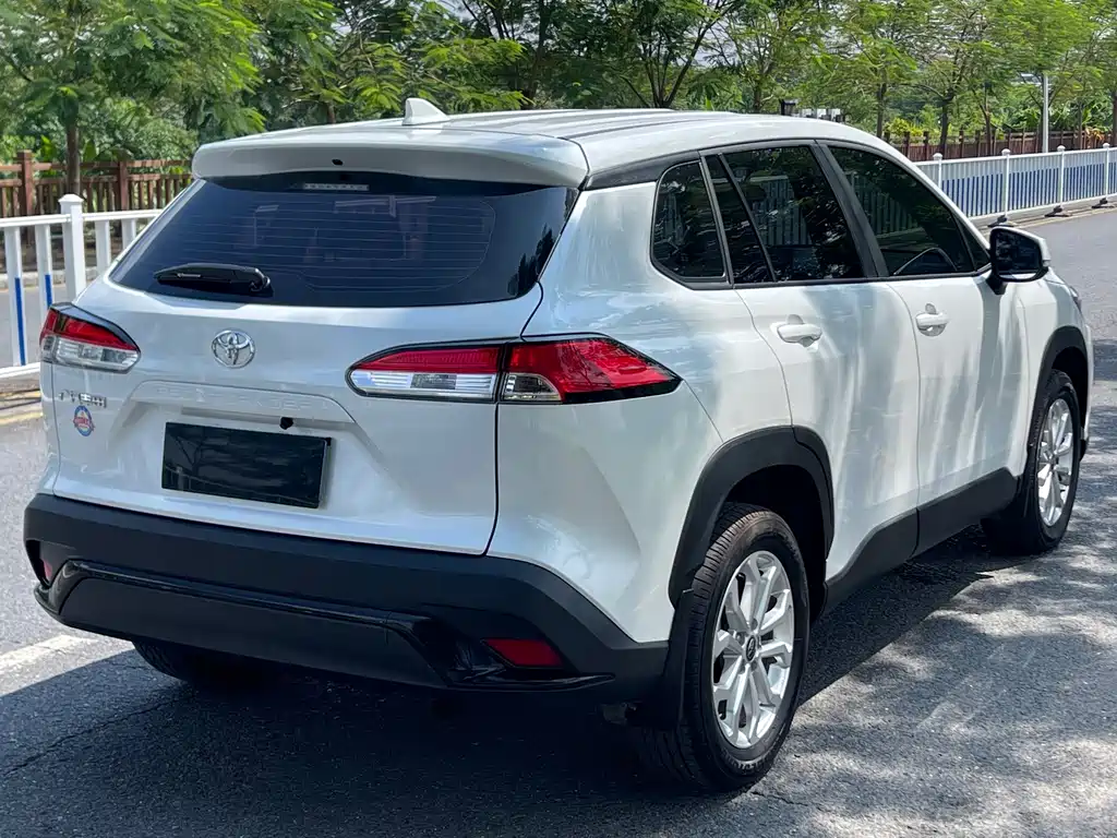 Toyota Frontlander — миниатюра 4