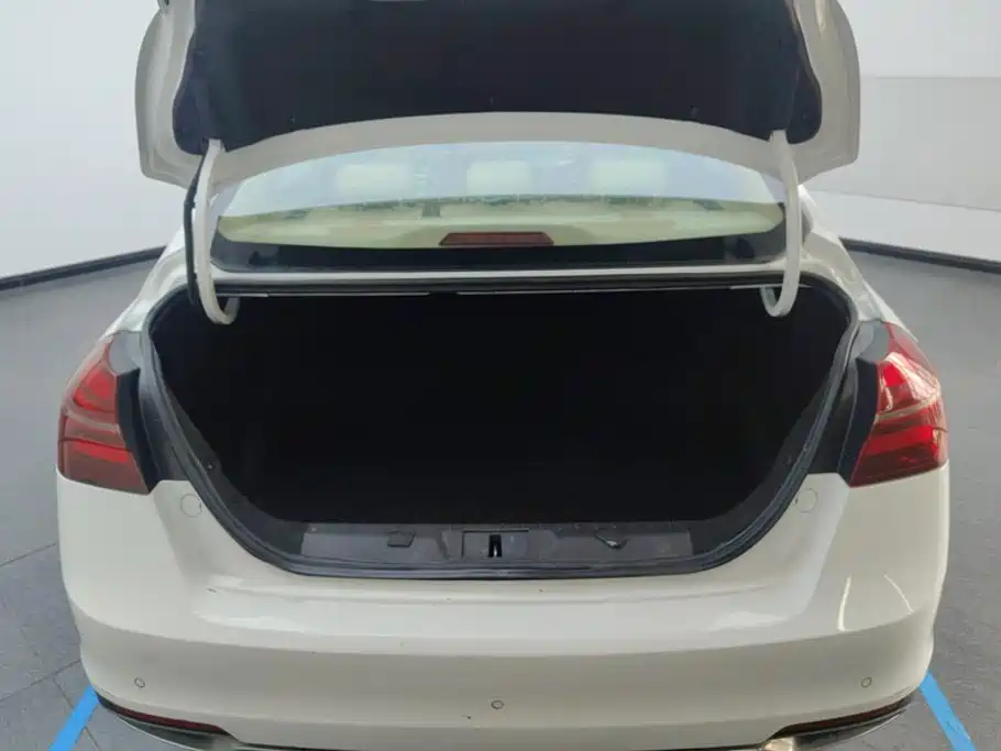 Geely Emgrand — миниатюра 4