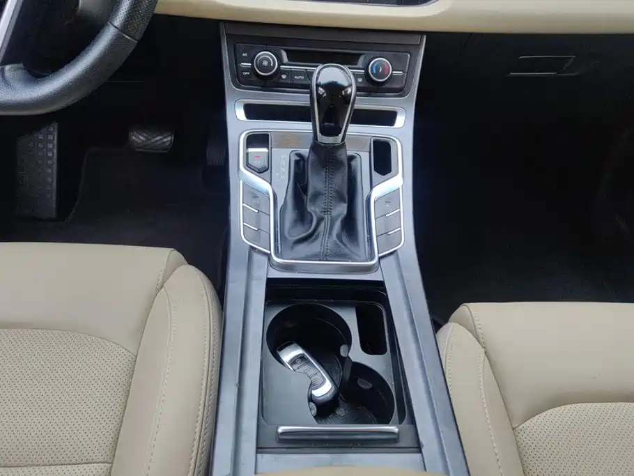 Geely Emgrand — миниатюра 16