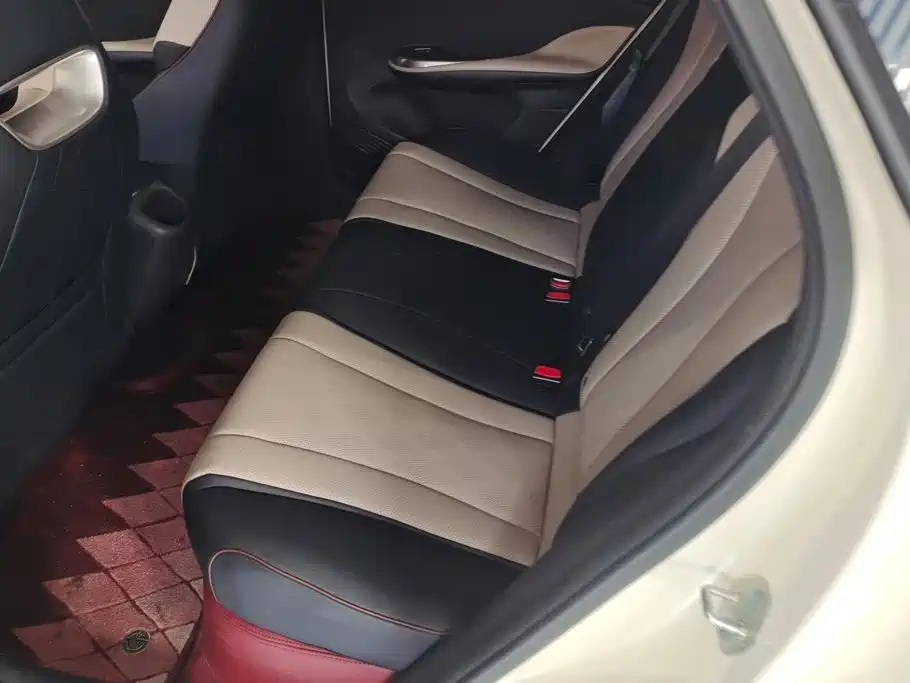 BYD Dolphin — миниатюра 11