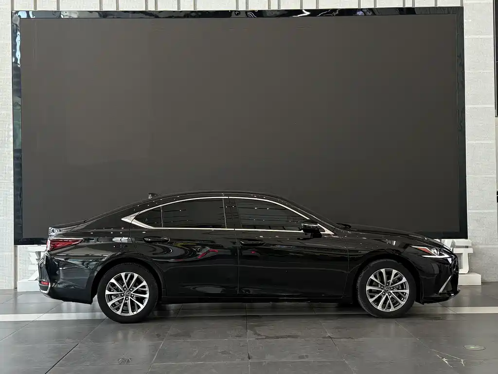 Lexus ES — миниатюра 3