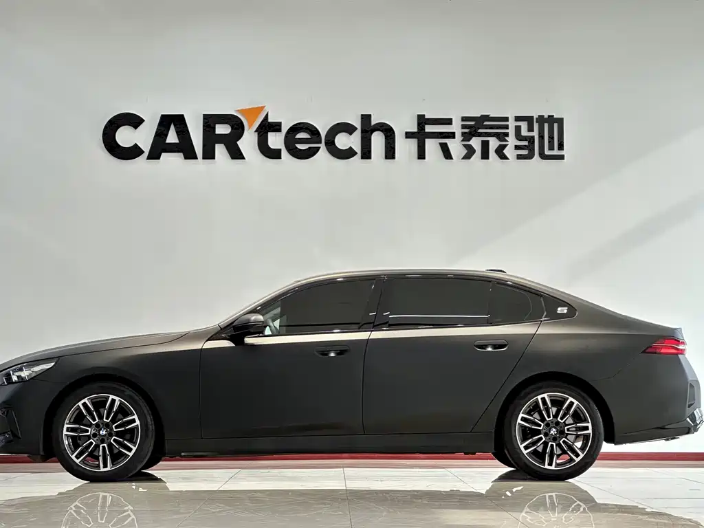 BMW 5 Series 5 2025 525Li M Sport