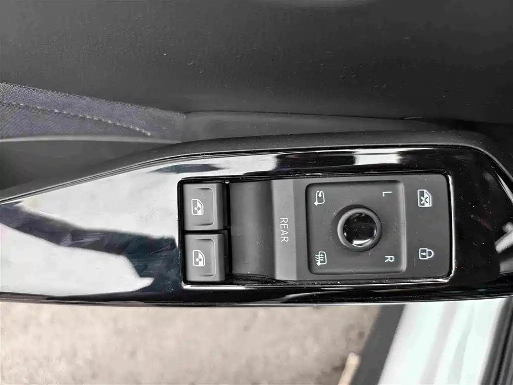Volkswagen ID.3 — миниатюра 16