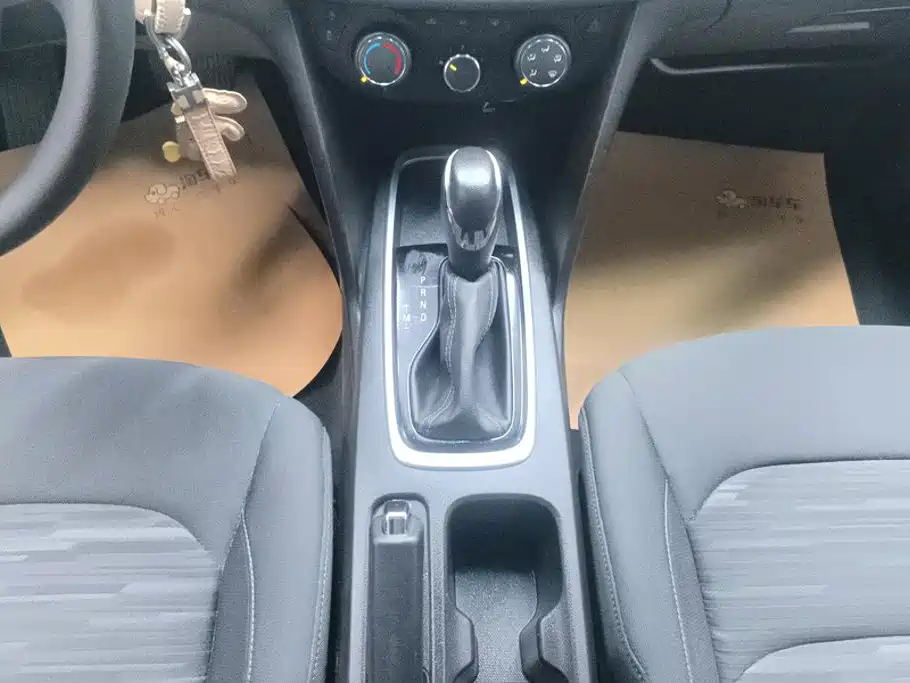 Chevrolet Cavalier — миниатюра 16
