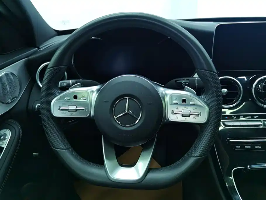 Mercedes-Benz C-Class — миниатюра 15