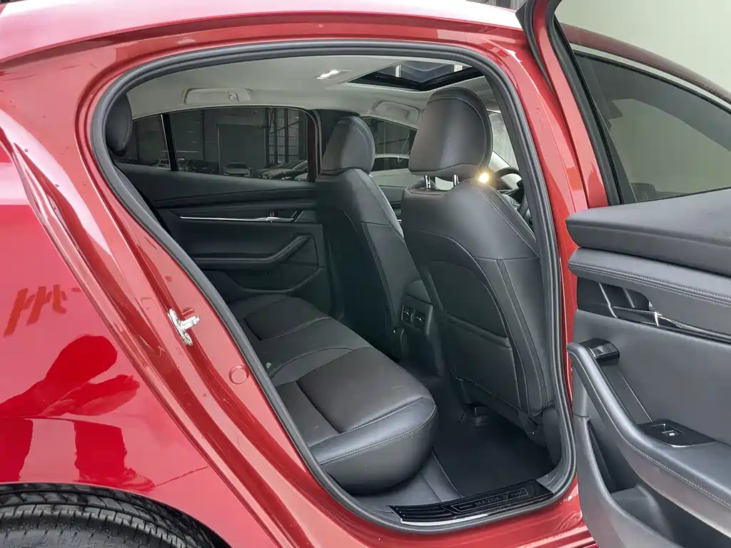 Mazda 3 Axela — миниатюра 29