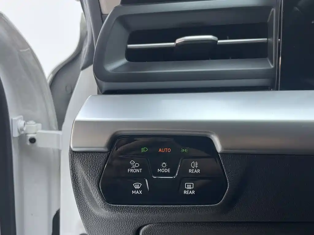 Volkswagen Lamando — миниатюра 29