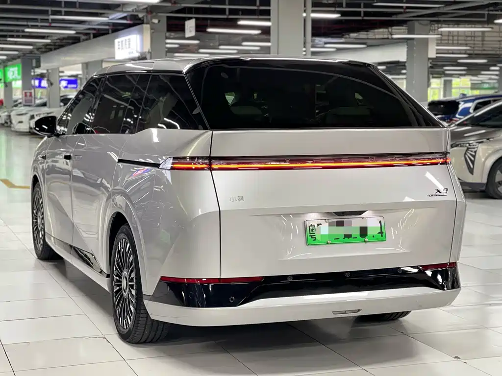 XPeng X9 — миниатюра 5