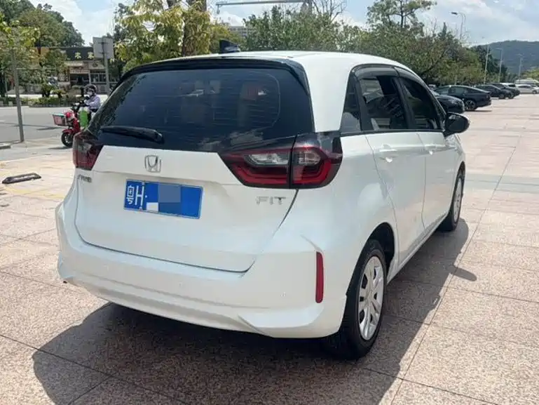 Honda Fit — миниатюра 4
