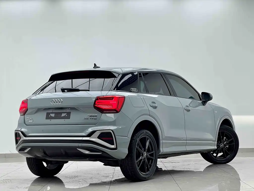 Audi Q2L — миниатюра 3
