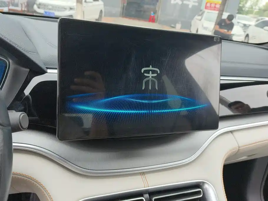 BYD PLUS New Energy — миниатюра 13