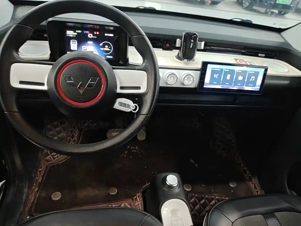 Wuling MINIEV — миниатюра 10