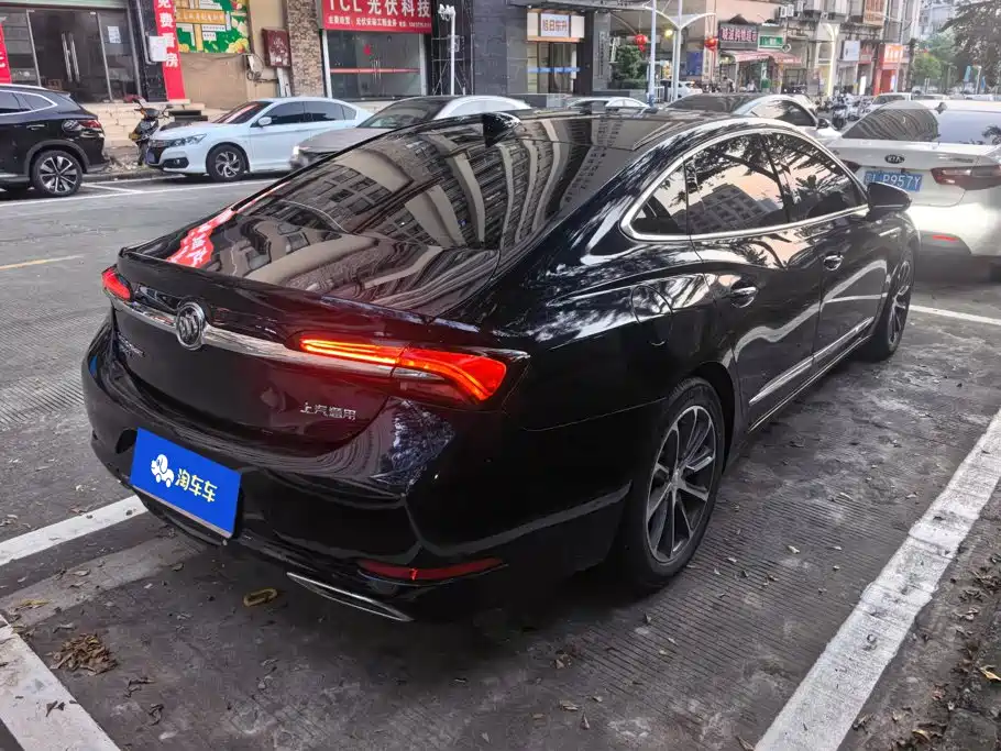 Buick LaCrosse — миниатюра 3