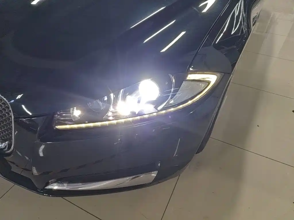 Jaguar XF — миниатюра 24